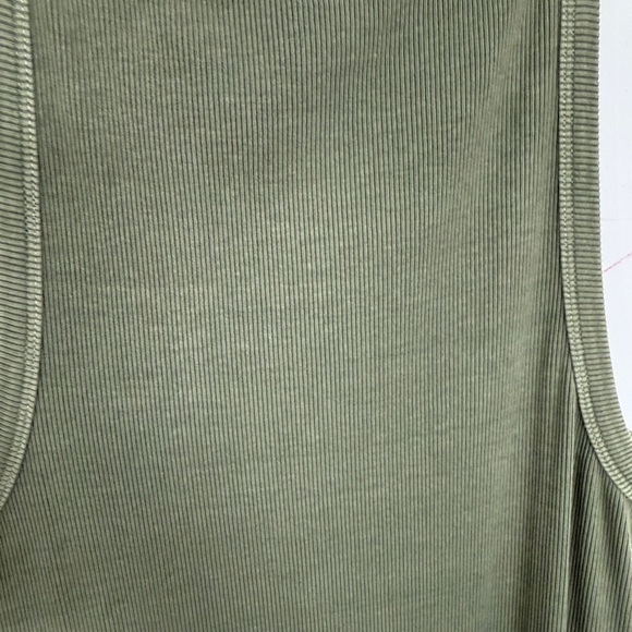Old Navy Olive Sleeveless Maxi Dress with Side Slits - Picture 4 of 4